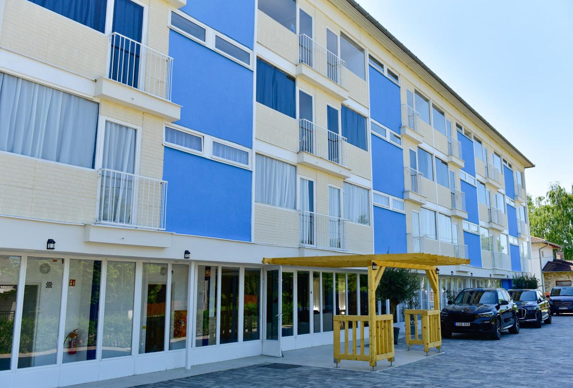 Zama Hotel Zamárdi Exterior photo