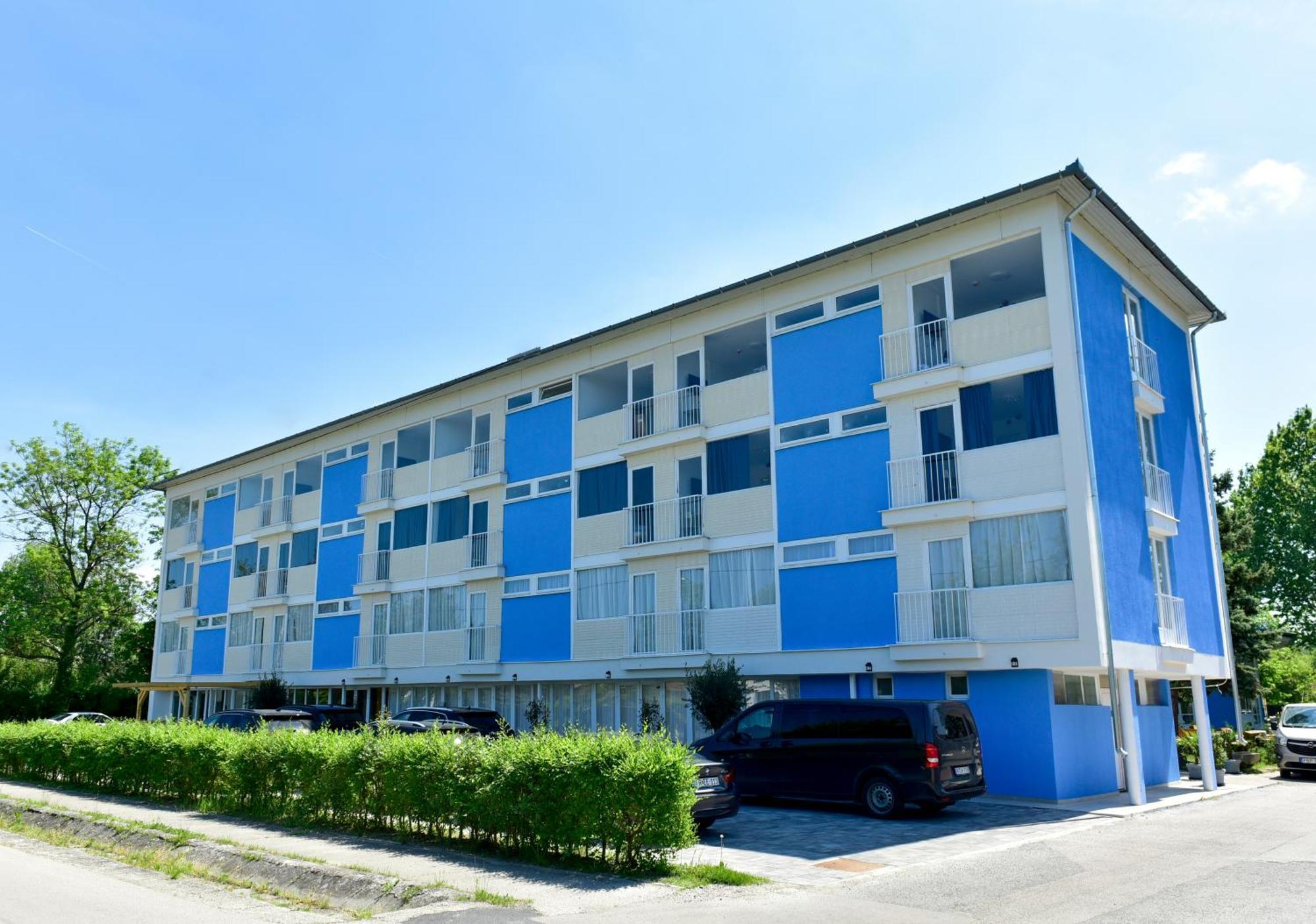 Zama Hotel Zamárdi Exterior photo