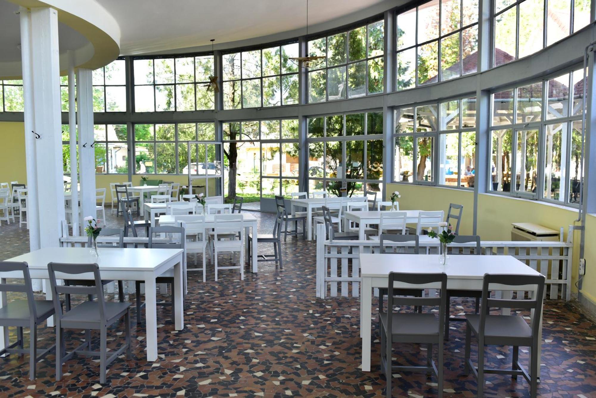 Zama Hotel Zamárdi Exterior photo